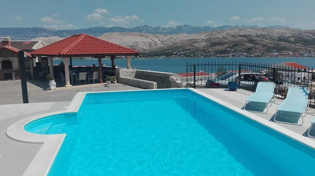 Apartments Ivita Pag Town