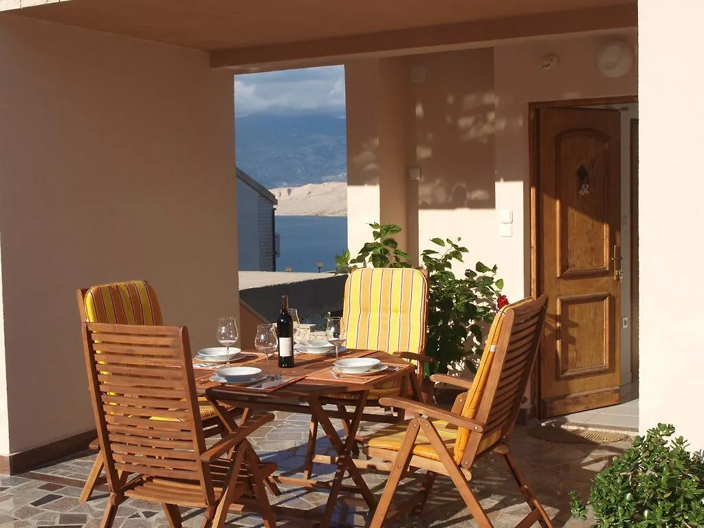 Apartments Ivita Pag Town