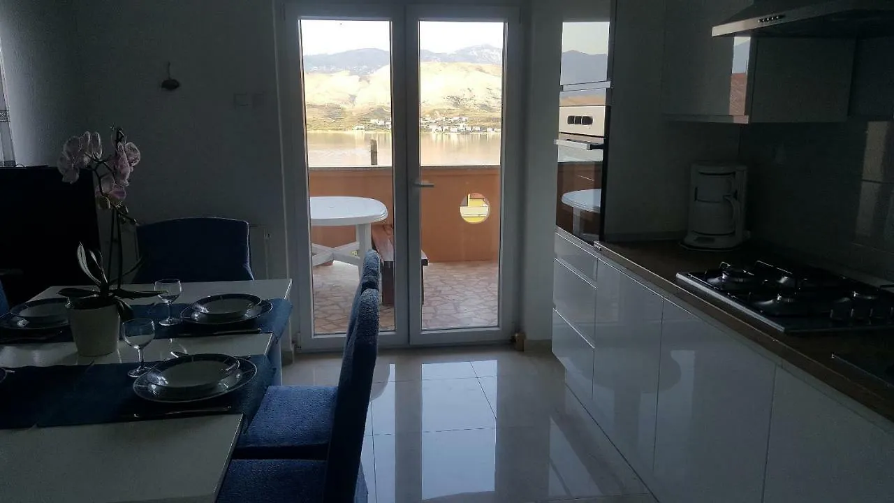 Apartments Ivita Pag Town
